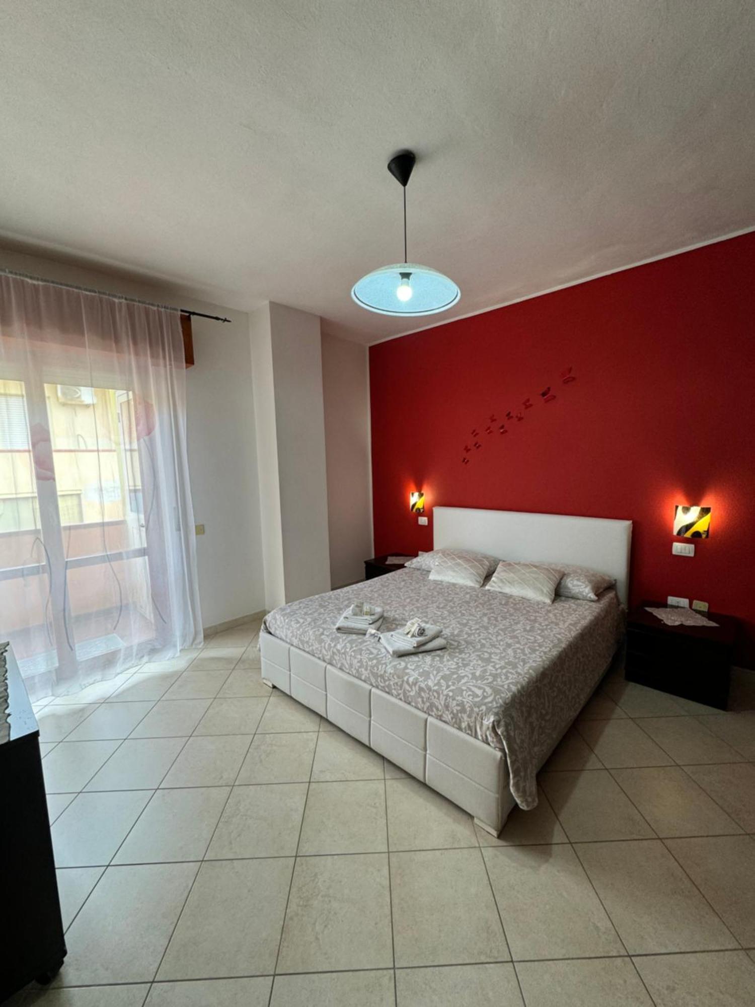 Butterflyhouse Villa Monserrato Bagian luar foto